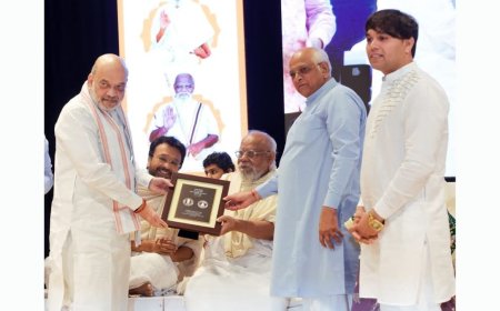 Grand Ceremony Honors Surishwarji Maharaj’s 150th Birth Anniversary: Amit Shah and Pavan Sindhi Pay Tribute