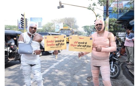 Mirchi Mumbai’s ‘Toote & Phoote’ Take over the Streets
