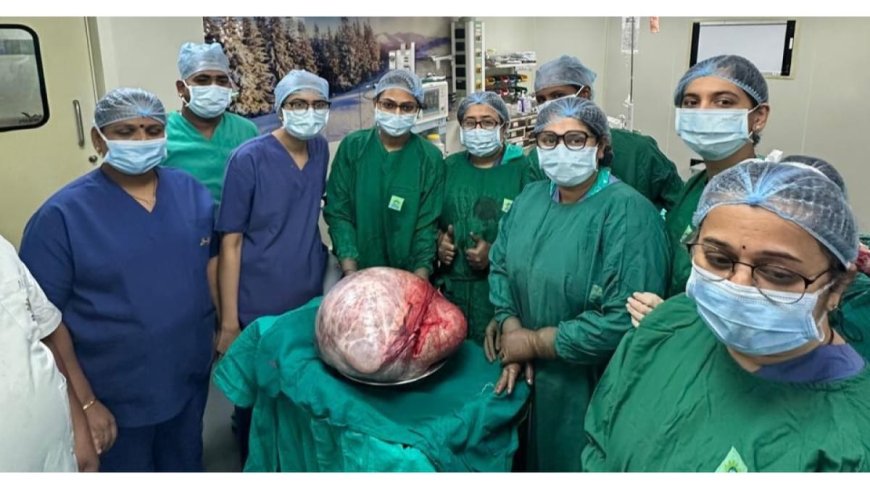 Successful Removal of 18 kg Ovarian Tumour from 68-Year-Old Woman