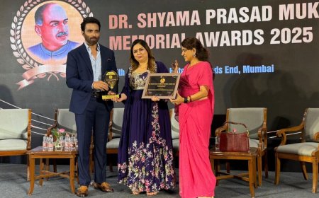 Manpreet Kaur Honoured in Mumbai with Shyama Prasad Mukherjee Award by Sonu Sood and Shaina NC for Outstanding Social and Religious Service