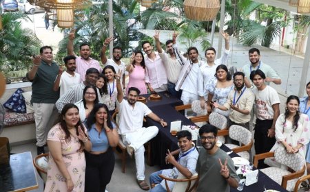 Blue Buzz Marks 10 Years of Growth as a Top PR Agency in Mumbai