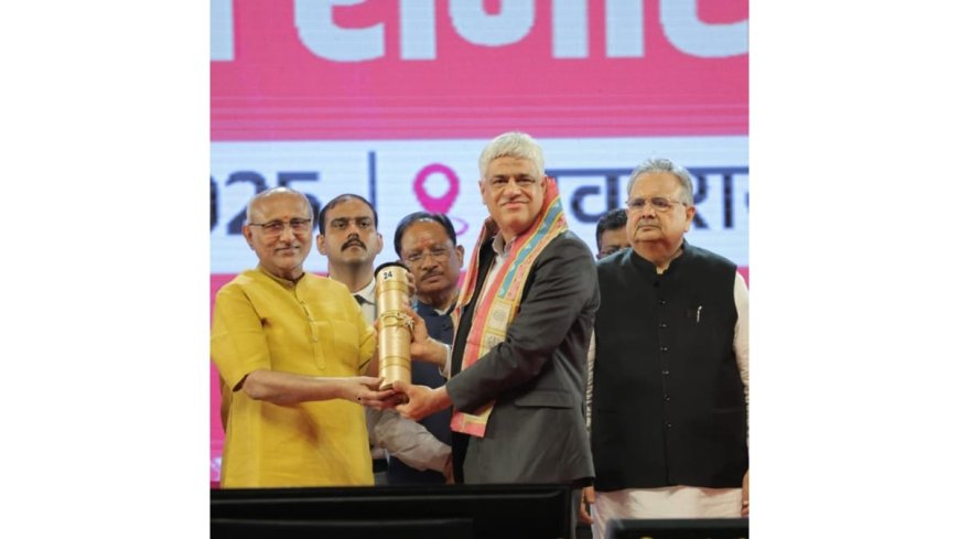 Vice President C.P. Radhakrishnan Felicitates Chhattisgarh’s Achievers at Grand Rajyotsav Celebration in Nava Raipur