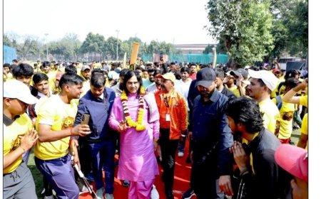 Sanatan Premier League Gets Strong Response Across the Country, Huge Crowd Seen in Delhi